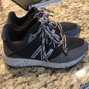 New Balance Fresh Foam Crag Tennis Shoe